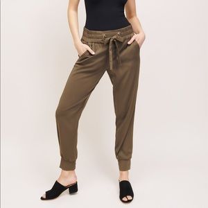 Sasha jogger size XL SHORT